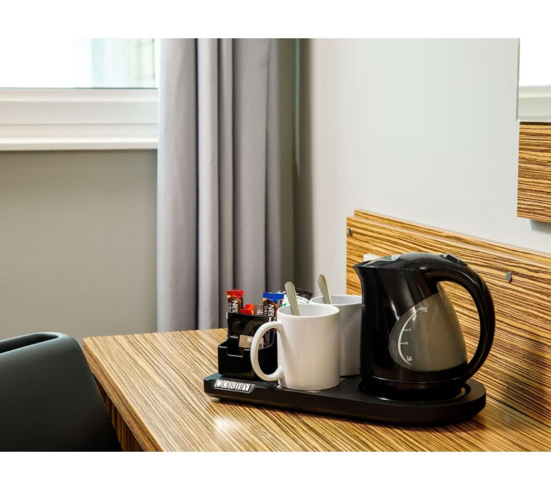 Ambs Nysha Plaza Zion Near Igi Airport Hotel