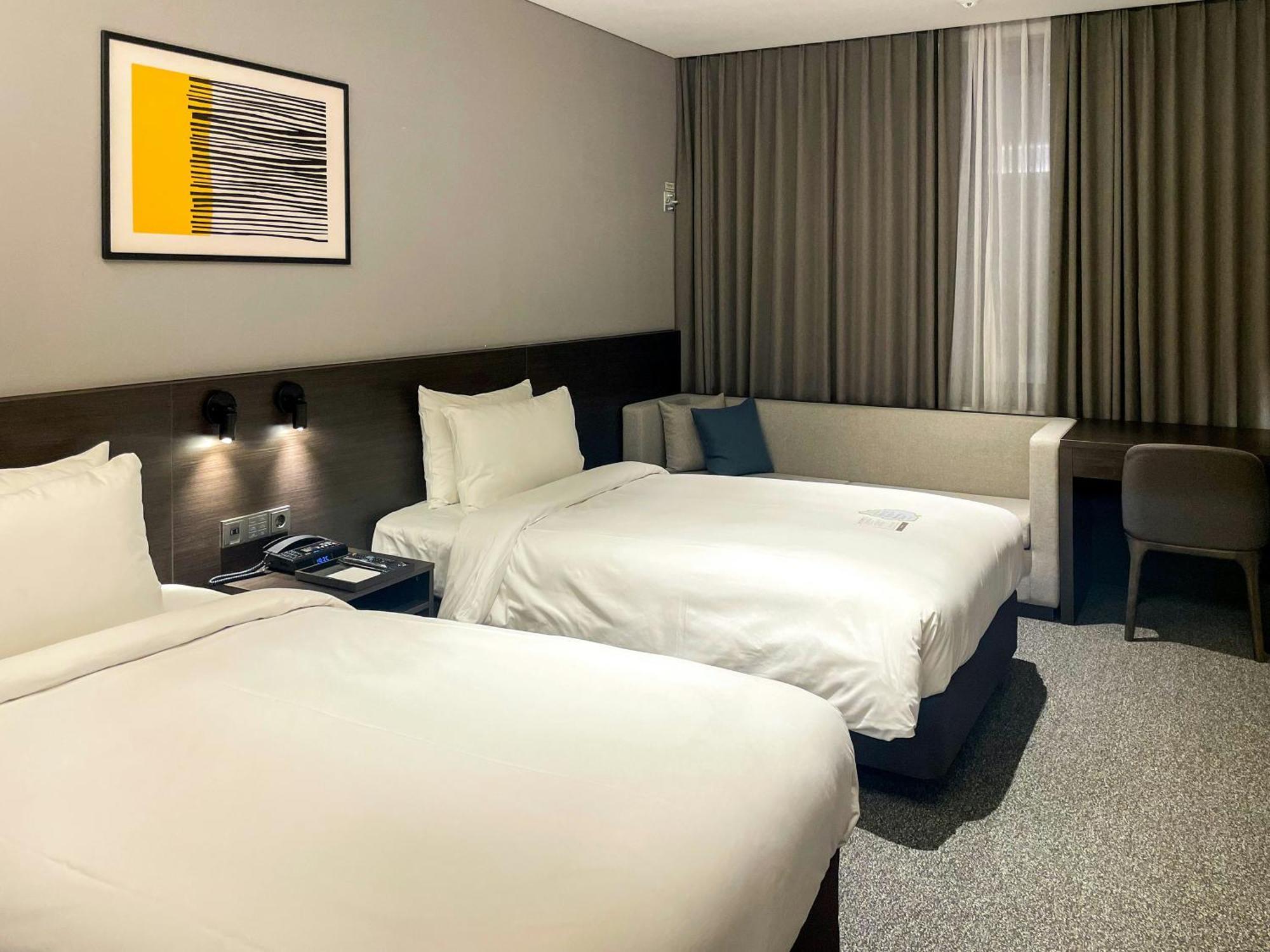 Ambs Nysha Plaza Zion Near Igi Airport 4*
