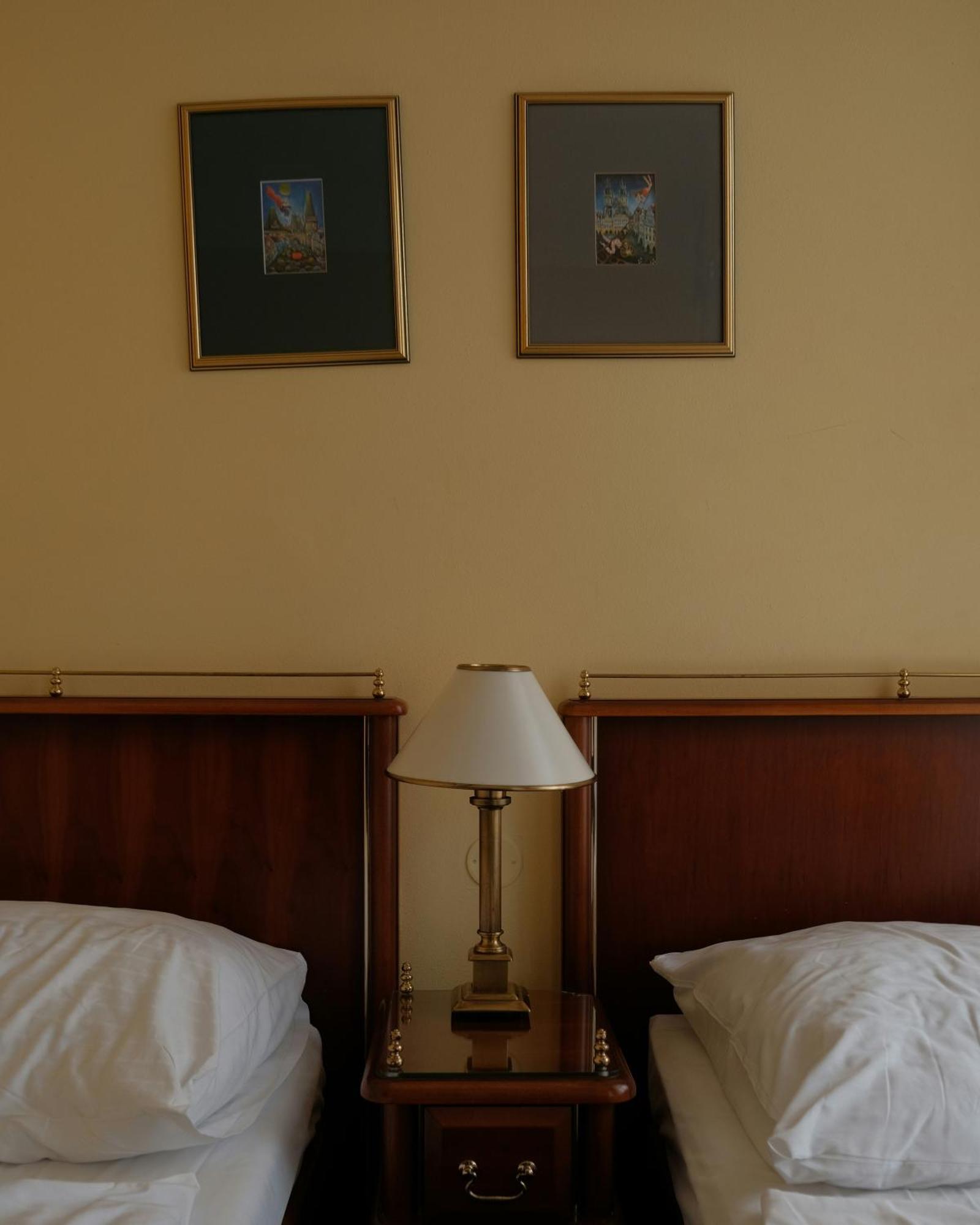 Ambs Nysha Plaza Zion Near Igi Airport New Delhi
