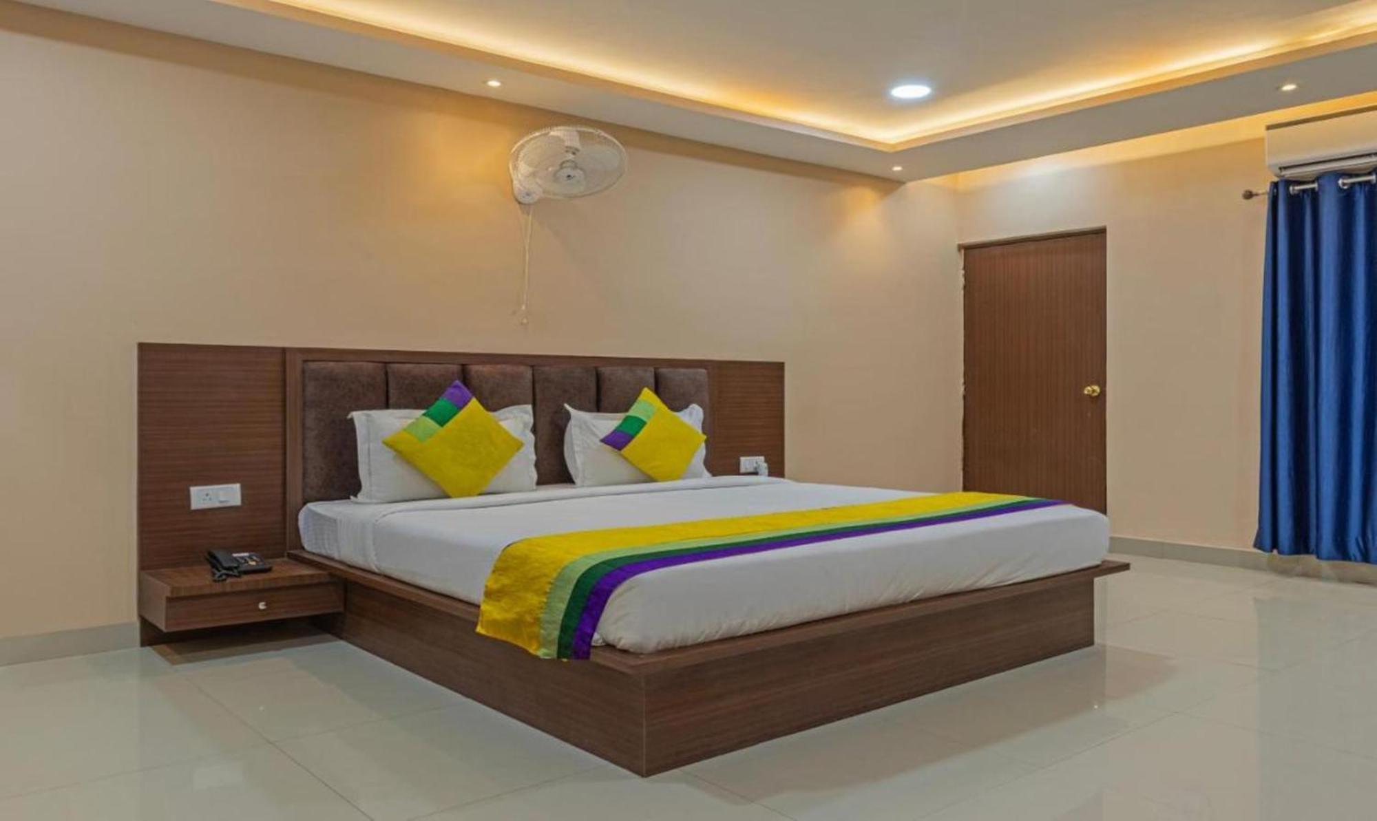 Hotel Ambs Nysha Plaza Zion Near Igi Airport New Delhi